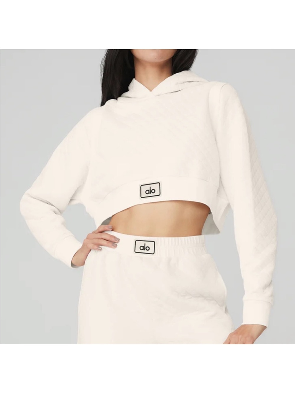 ALO Yoga Cream Quilted Cropped Hoodie